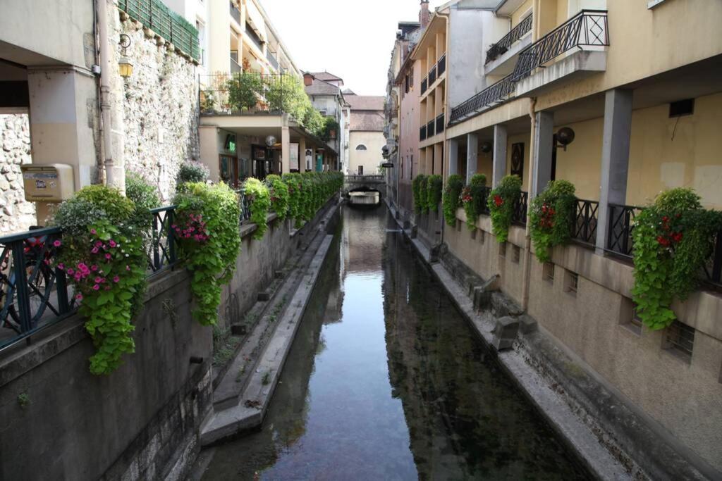 LE GRUFFAZ - Hyper centre, Balcon sur canal Annecy Extérieur photo