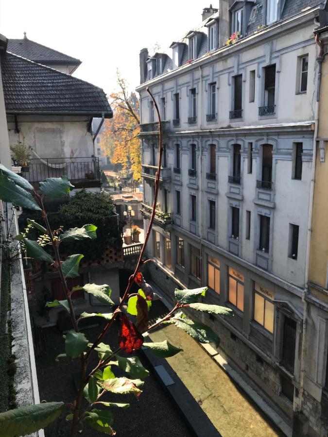 LE GRUFFAZ - Hyper centre, Balcon sur canal Annecy Extérieur photo